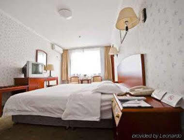 Super 8 Hotel Xian Da Yan Ta 外观 照片
